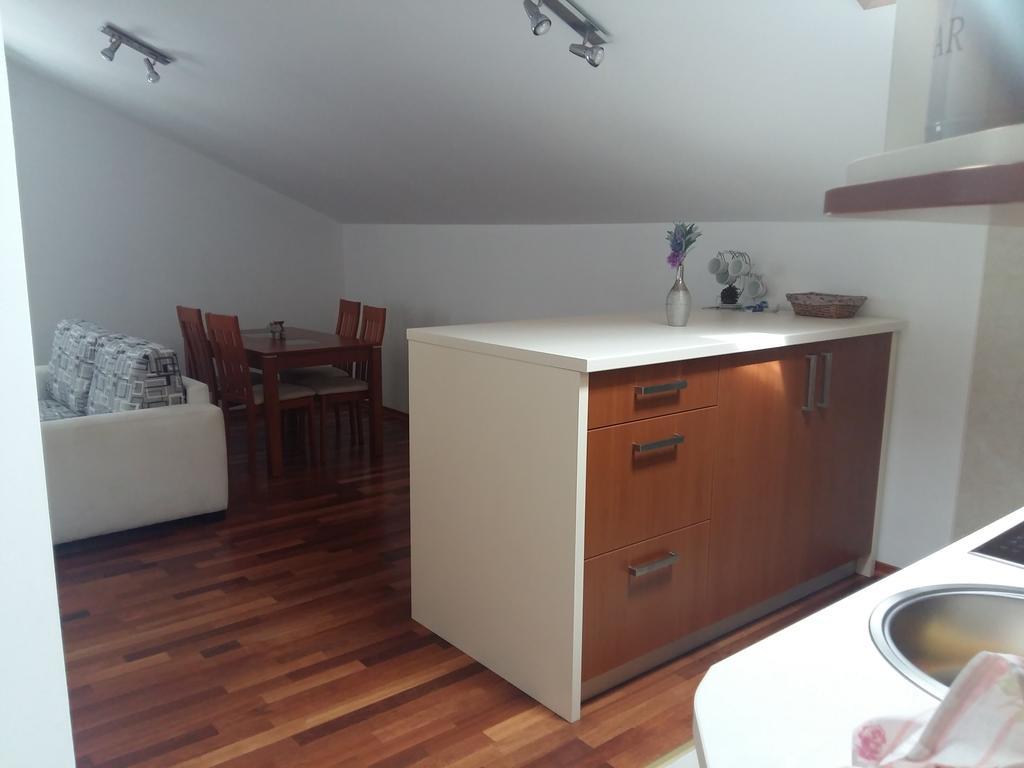 Apartments Bernarda Sumpetar Екстериор снимка